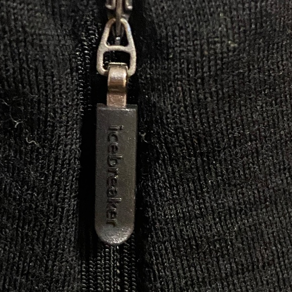 Icebreaker Merino Wool long sleeve half zip up. **Sz xs/s** - Picture 11 of 14